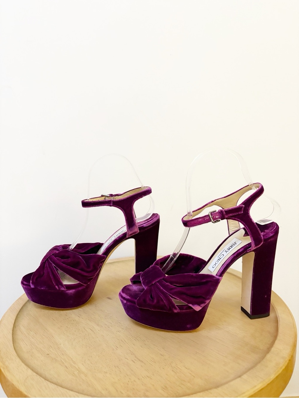 New Jimmy Choo Heloise Cassis Velvet Platform Heels - Picture 10 of 14